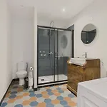 Maison Avec Terrasse Et Jardin A Pour 6 *