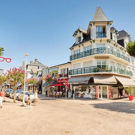Maison Avec Terrasse Et Jardin A Pour 6 La Baule