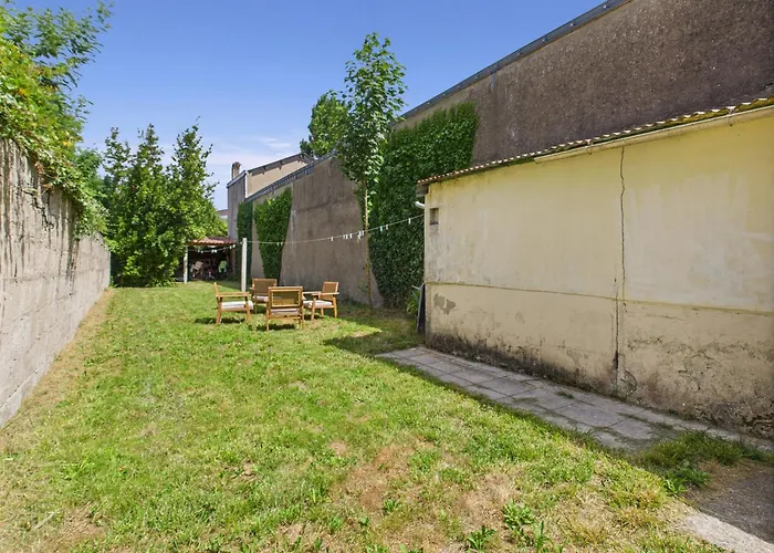 Maison Avec Terrasse Et Jardin A Pour 6 Holiday home