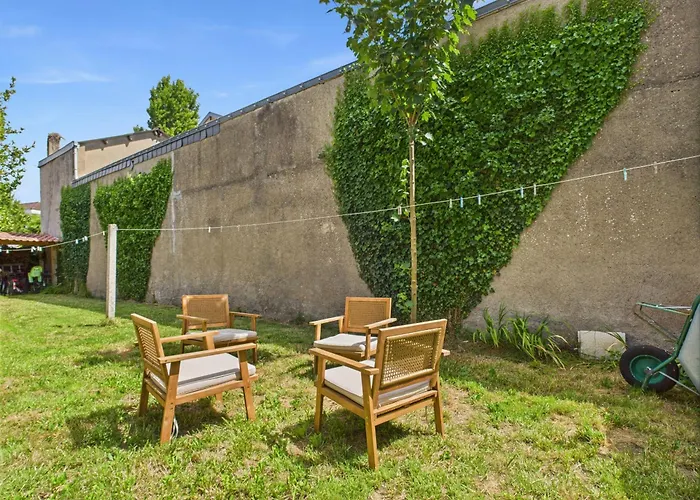 Holiday home Maison Avec Terrasse Et Jardin A Pour 6 *